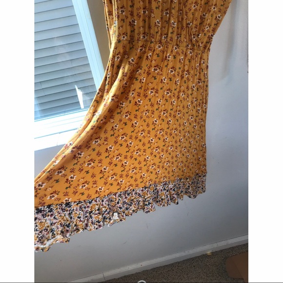 Francesca’s Yellow Floral Wrap Dress Soft Knit - Picture 5 of 6